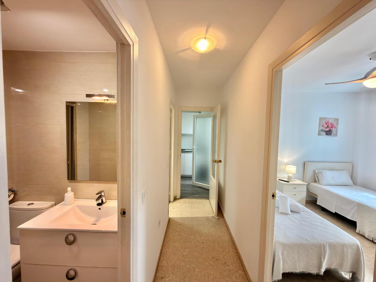 Fuengirola 3 Rooms Parking - 19